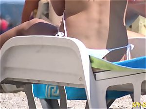 sans bra Amateurs hidden cam Beach - Candid bathing suit Close Up