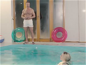 RELAXXXED - chesty brit babe loves super-hot pool fuck-fest